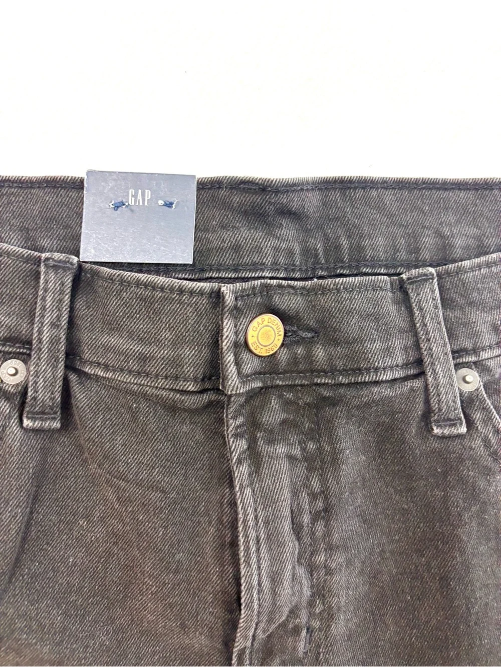 NWT GAP 5” Mid Rise Denim Girlfriend Boyfriend Cuff Shorts Faded Black (Size 31)